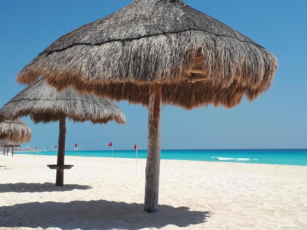 Departamentos Al Lado Del Mar En Zona Hotelera Cancun Luaran gambar